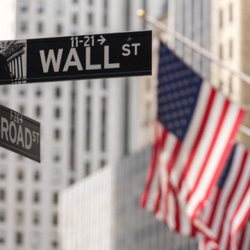 Stock Market Tumbles as a Recession Draws Closer